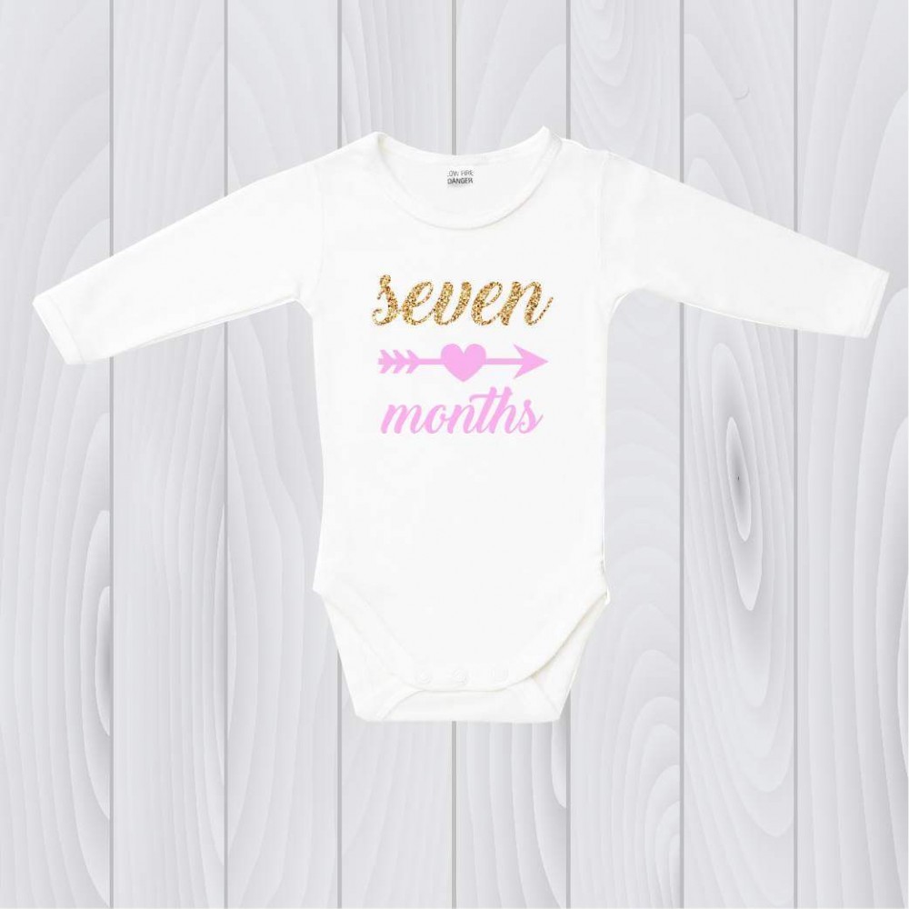 Боди с надпис Seven Months